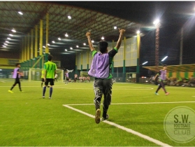S.W. FOOTBALL CLUB สนามบอลหญ้าเทียมในร่ม นนทบุรี